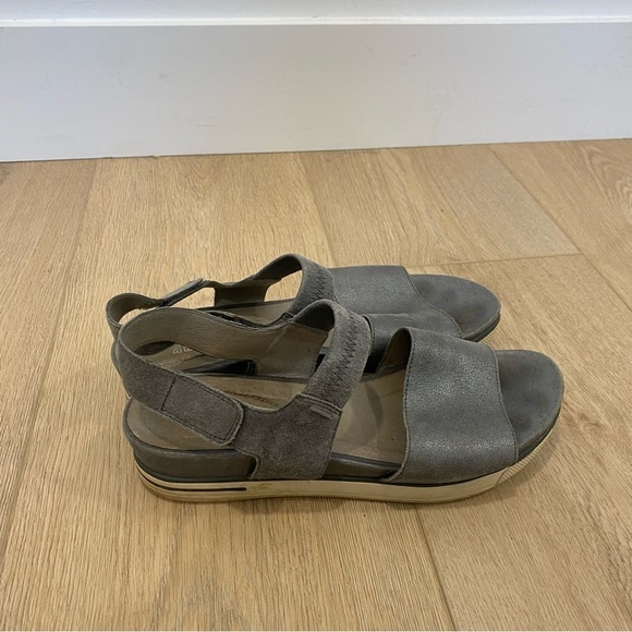 EILEEN FISHER SILVER SOMER PLATFORM SLINGBACK SANDALS SIZE 10 - Picture 2 of 5
